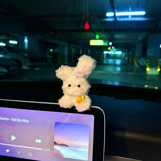 Cute Handmade Rabbit with Carrot Plush Doll, Car Dashboard Decoration